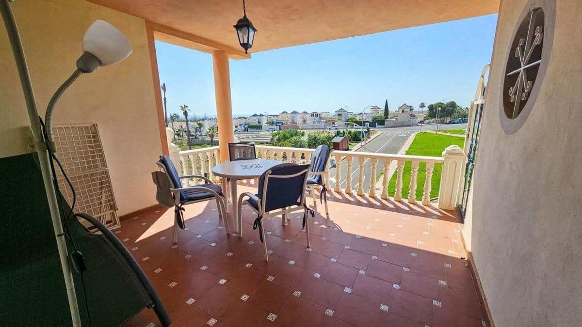 Villa en La Siesta, Torrevieja